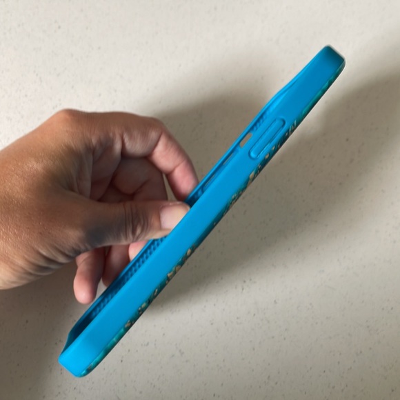 iPhone Loopy Case - Picture 4 of 7